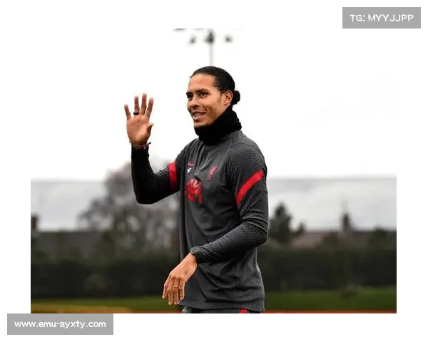 范戴克建功助利物浦反超法兰克福 荣膺最佳阵容展现领袖风采 范戴克建功助利物浦反超法兰克福 荣膺最佳阵容展现领袖风采