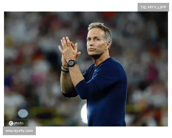 勒沃库森主帅尤尔曼强调不能轻敌，首回合2-0领先奥林匹亚科斯